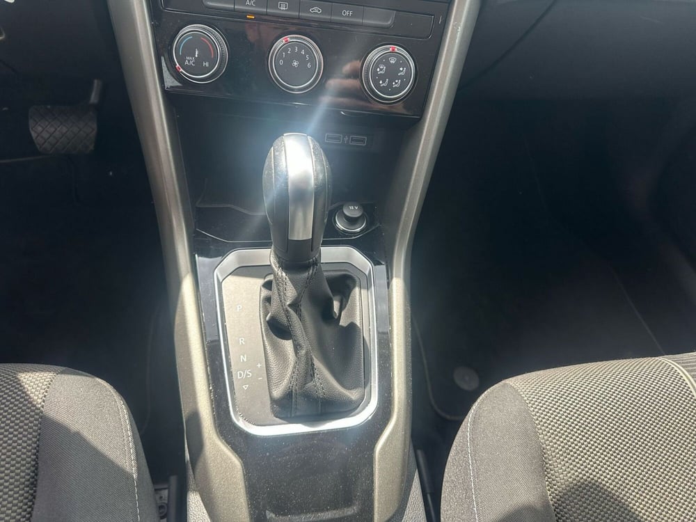 Volkswagen T-Roc usata a Caserta (13)