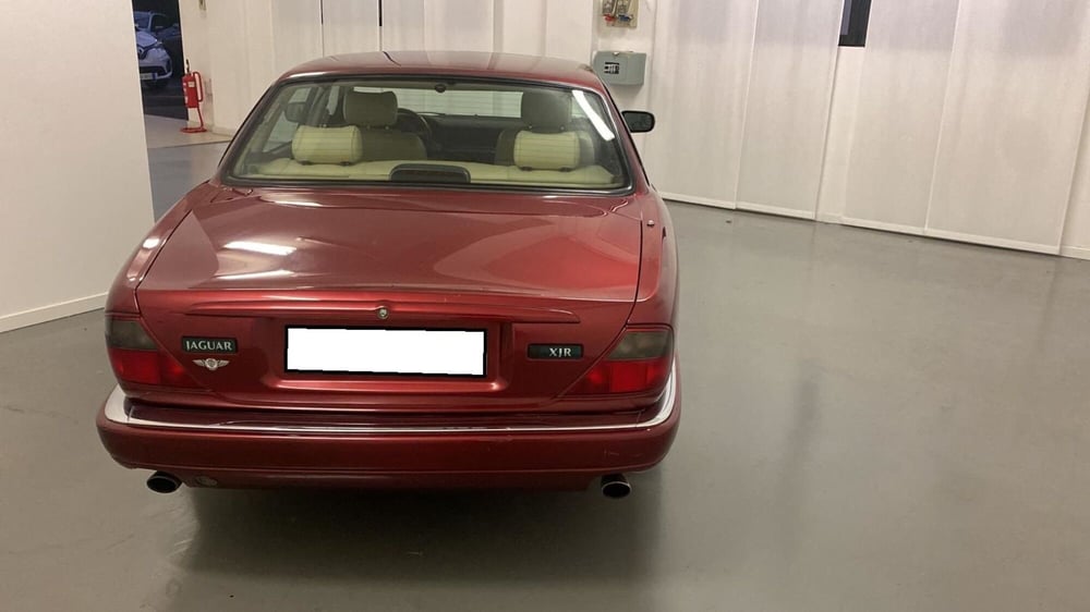 Jaguar XJ usata a Verona (3)