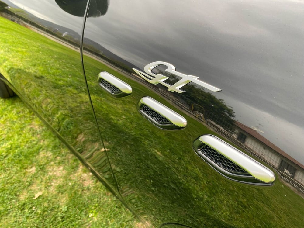 Maserati Grecale nuova a Salerno (18)