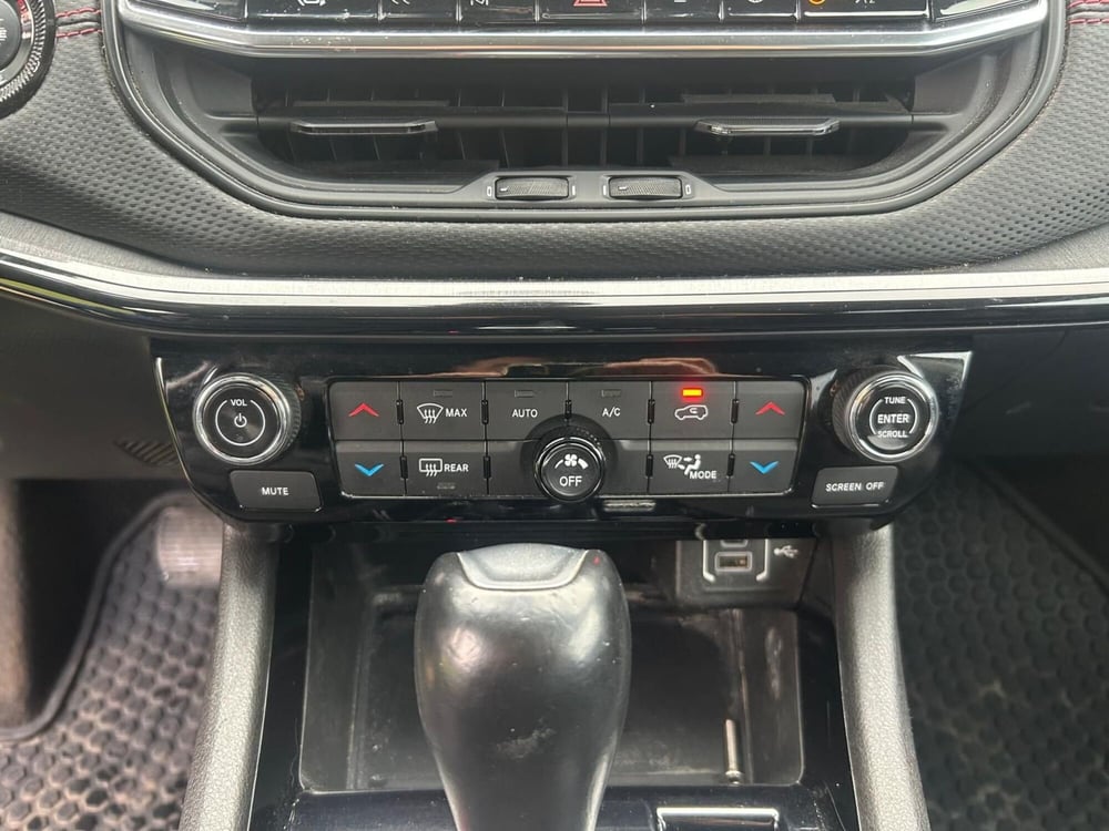 Jeep Compass usata a Salerno (20)