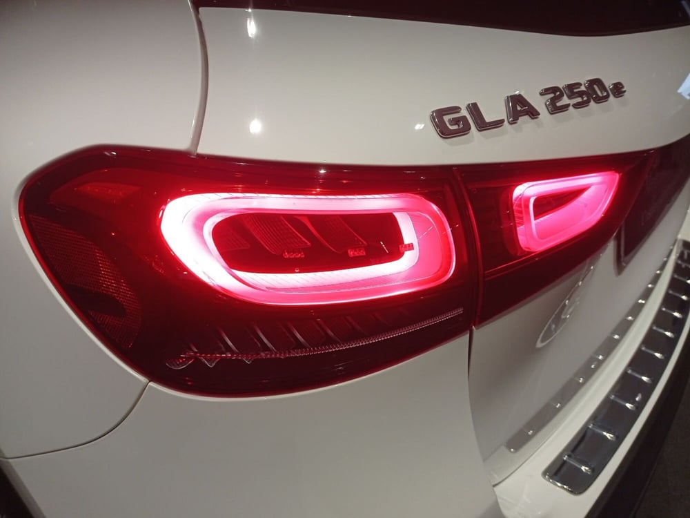 Mercedes-Benz GLA SUV usata a Firenze (9)