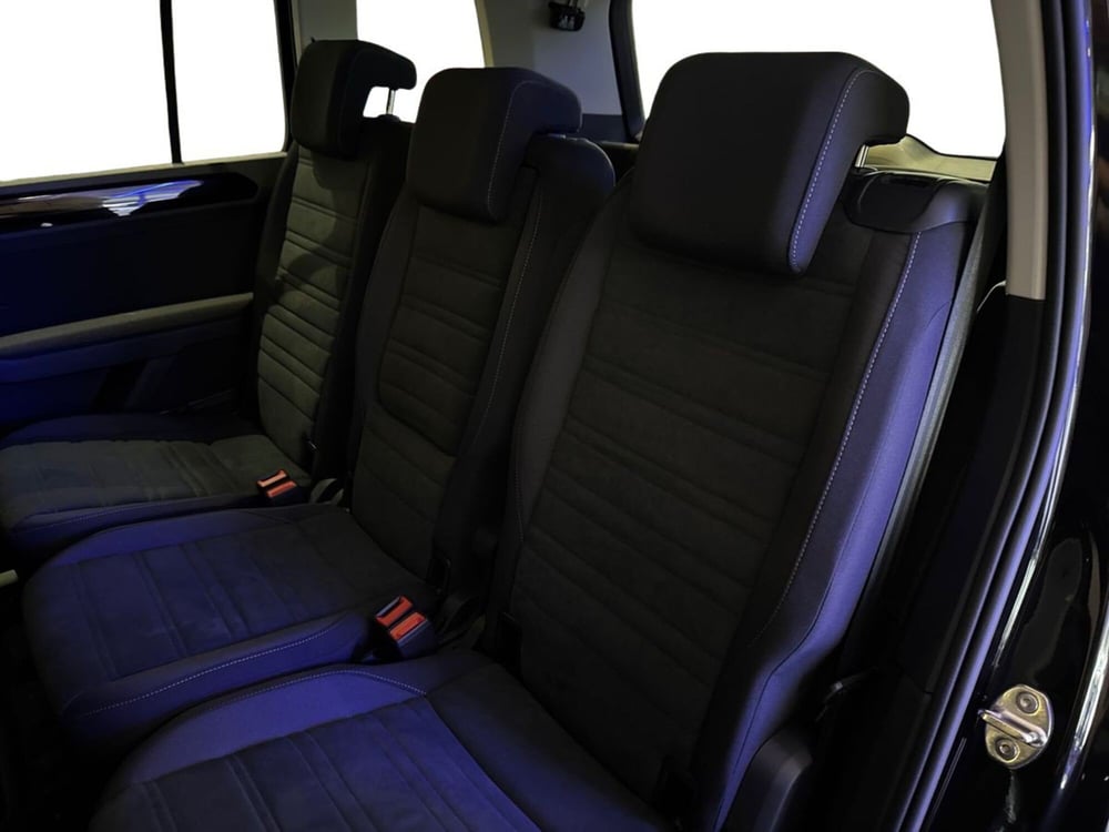 Volkswagen Touran usata a Prato (12)