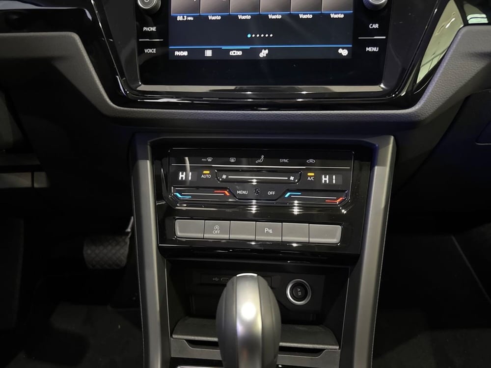 Volkswagen Touran usata a Prato (15)