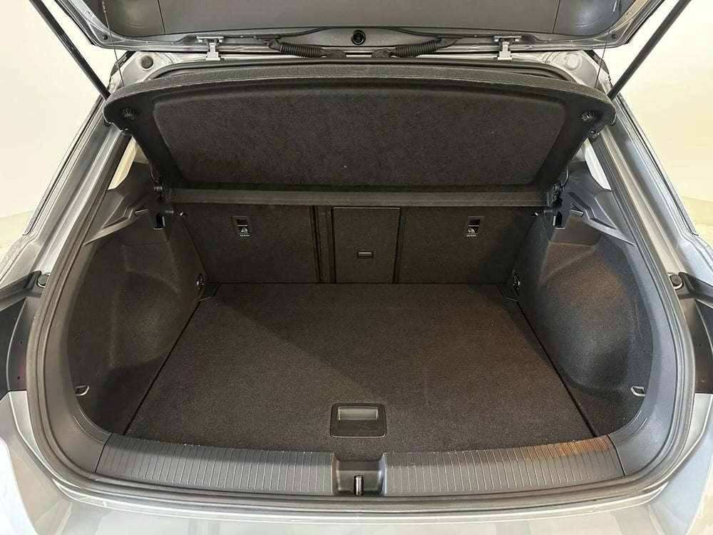Volkswagen T-Roc usata a L'Aquila (7)