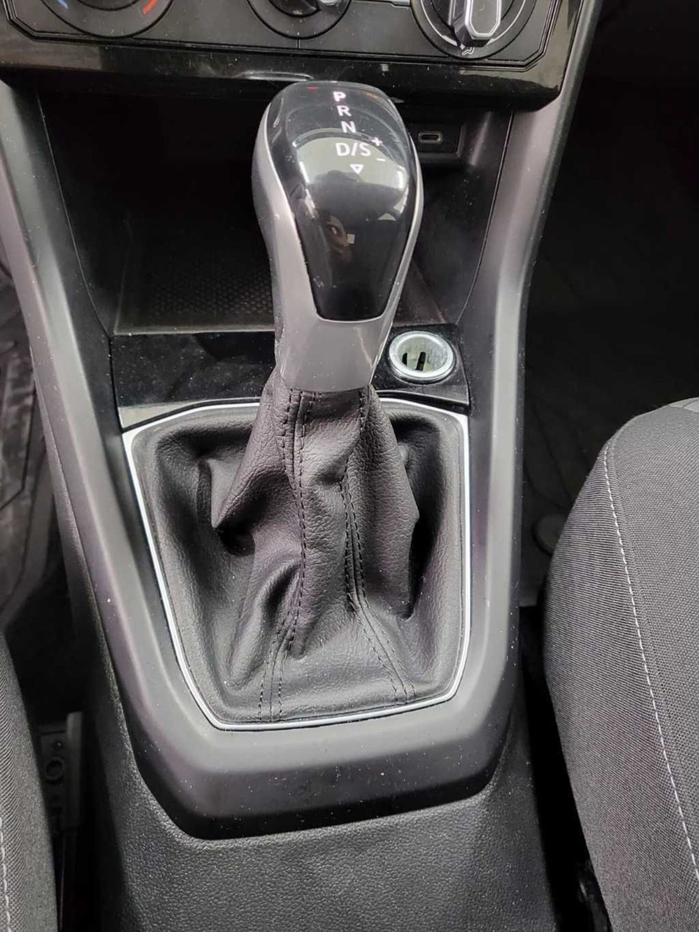 Volkswagen T-Cross usata a Catanzaro (18)