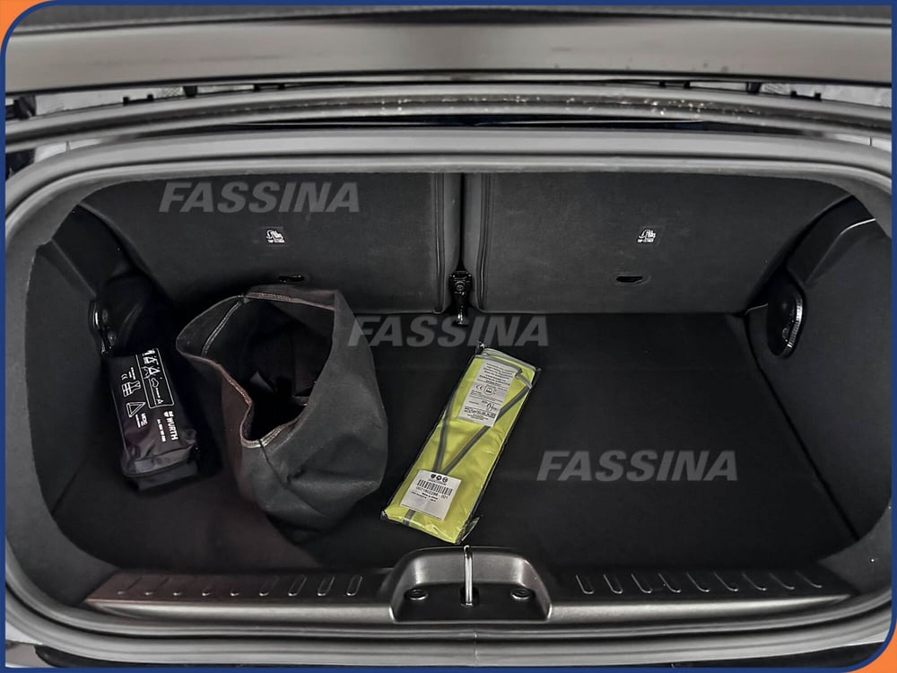 Abarth 500e Cabrio usata a Milano (11)