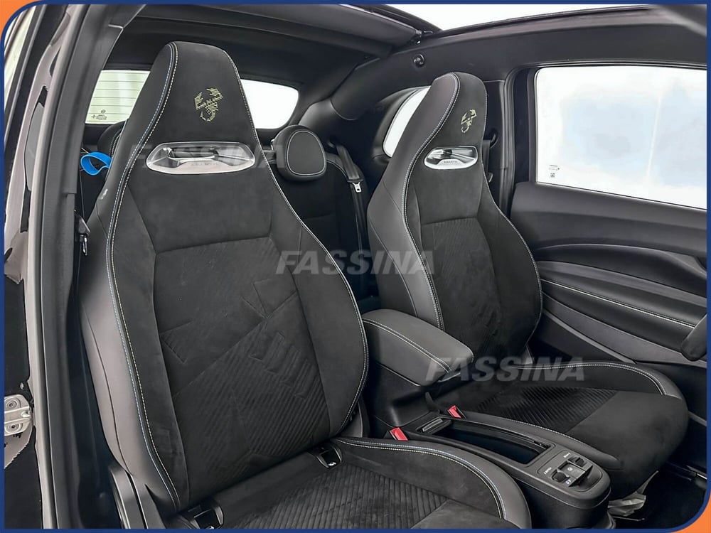 Abarth 500e Cabrio usata a Milano (14)