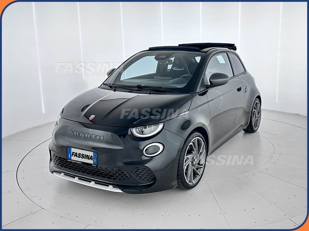 Abarth 500e Cabrio usata a Milano (3)