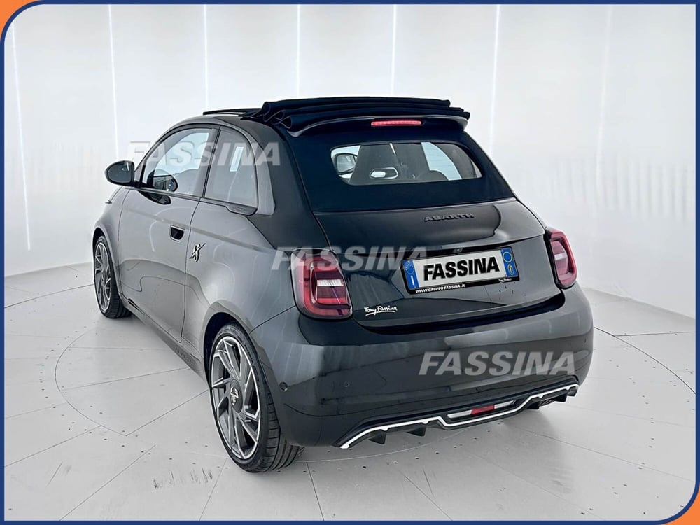 Abarth 500e Cabrio usata a Milano (4)