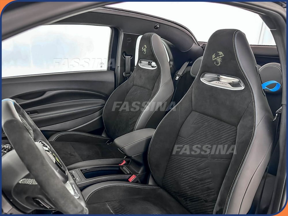 Abarth 500e Cabrio usata a Milano (8)