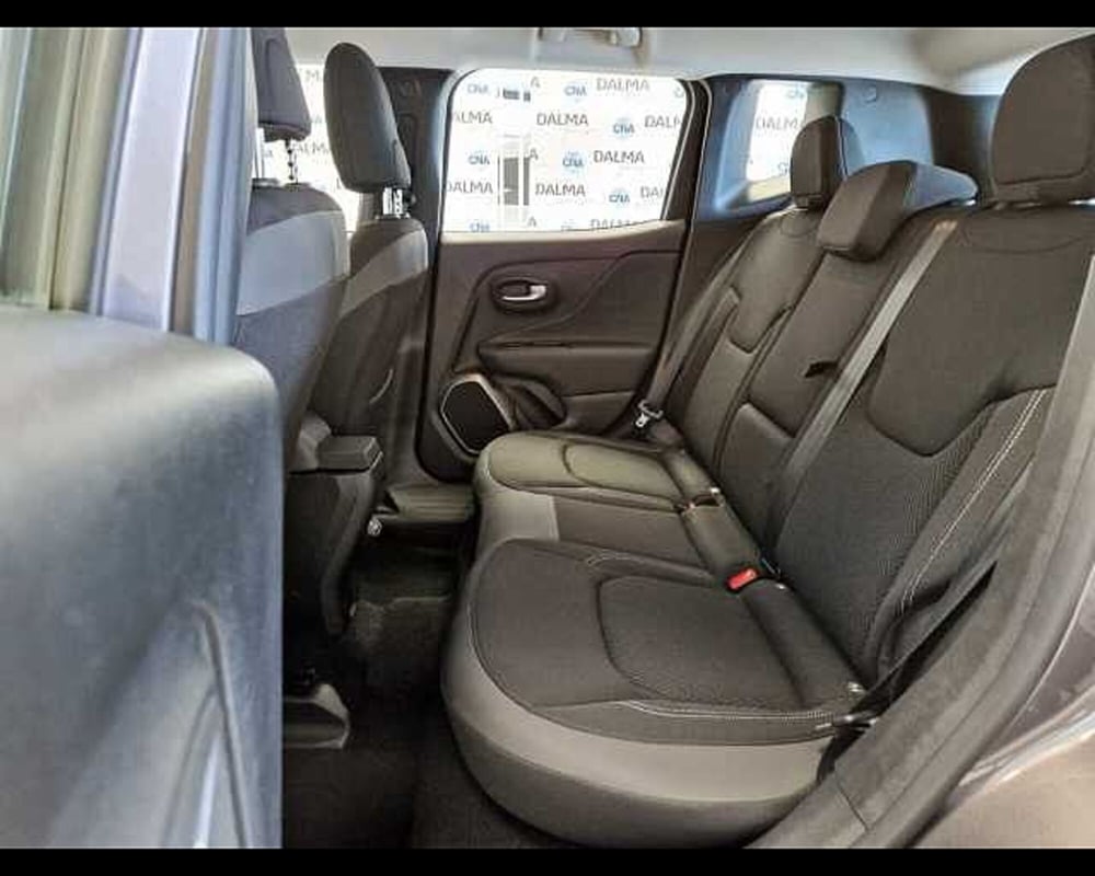 Jeep Renegade usata a Milano (13)