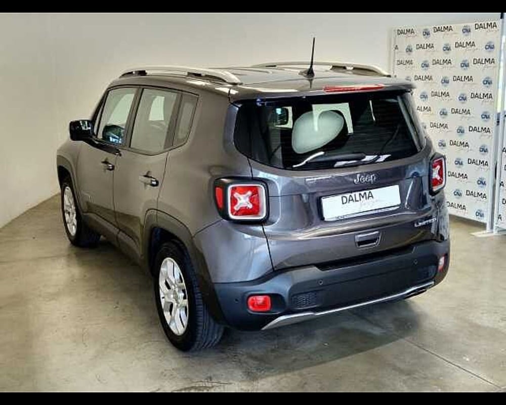 Jeep Renegade usata a Milano (17)