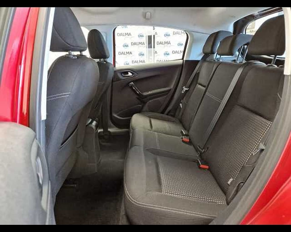 Peugeot 208 usata a Milano (13)