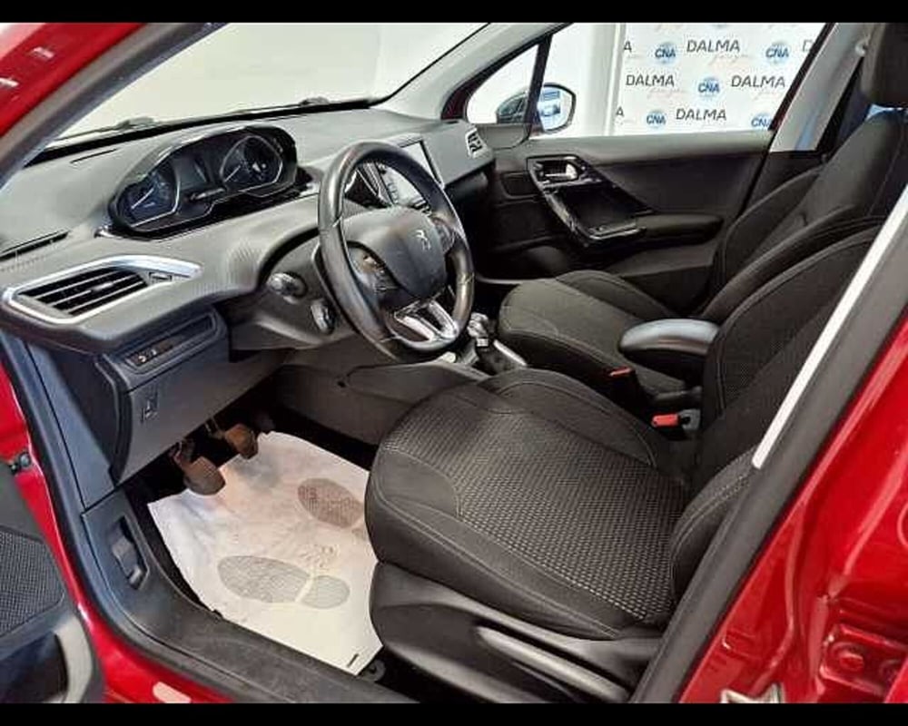 Peugeot 208 usata a Milano (6)