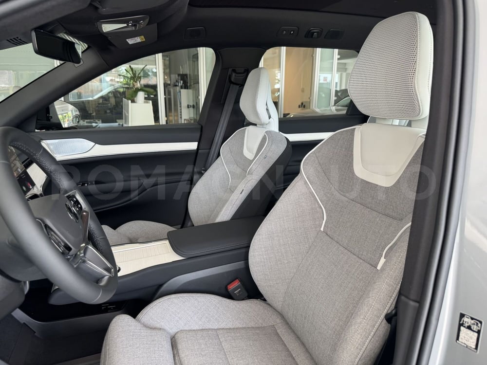 Volvo EX90 nuova a Forlì-Cesena (14)