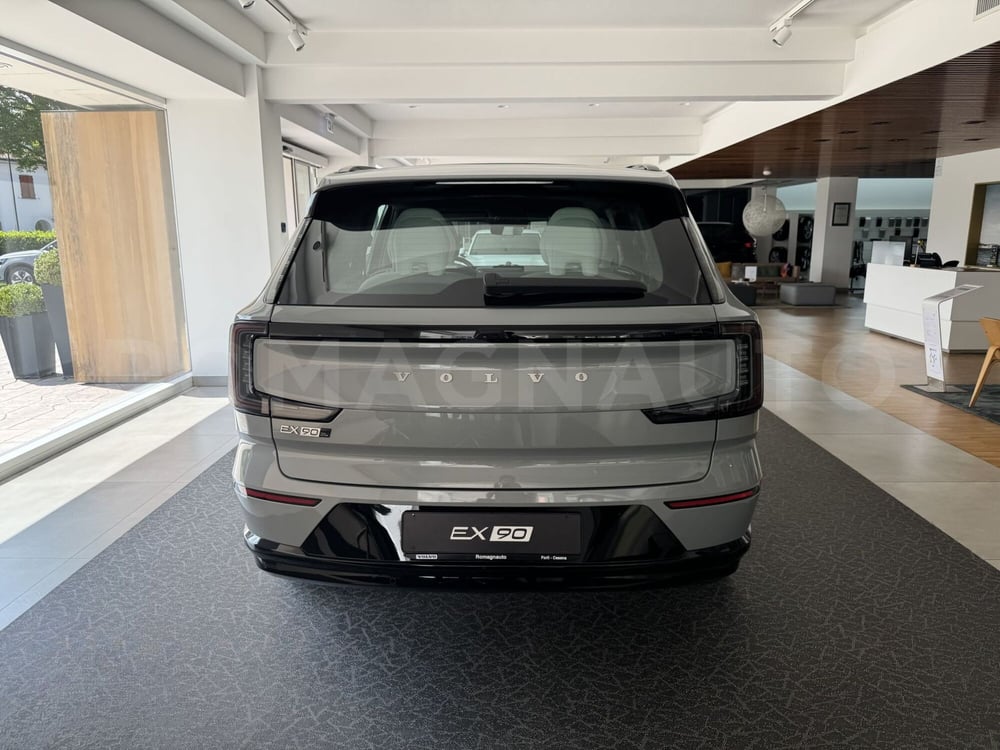 Volvo EX90 nuova a Forlì-Cesena (4)