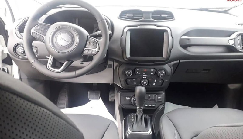 Jeep Renegade usata a Latina (7)