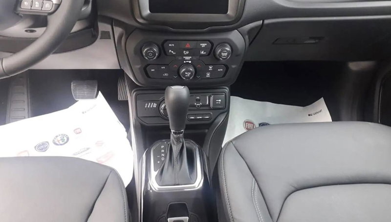 Jeep Renegade usata a Latina (9)