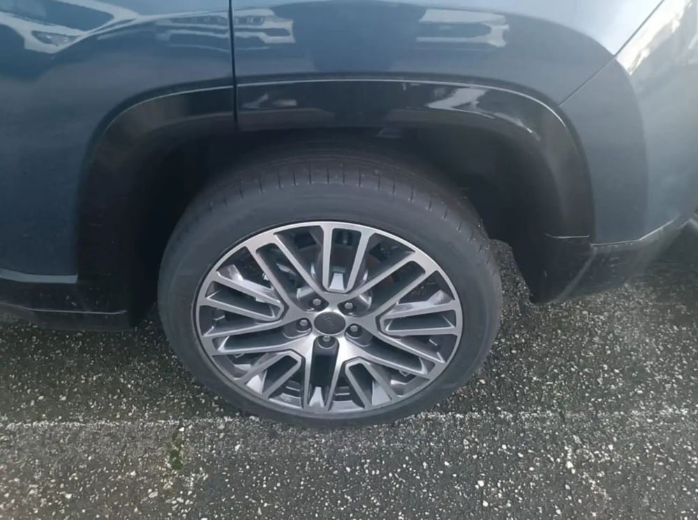 Jeep Compass nuova a Latina (8)
