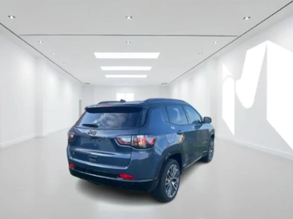 Jeep Compass nuova a Latina (2)
