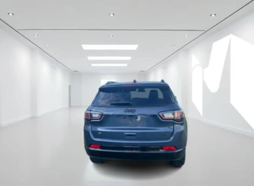 Jeep Compass nuova a Latina (4)