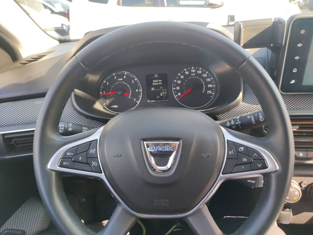 Dacia Sandero usata a Roma (15)