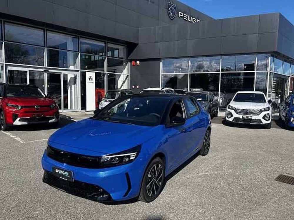 Opel Corsa nuova a Milano (3)