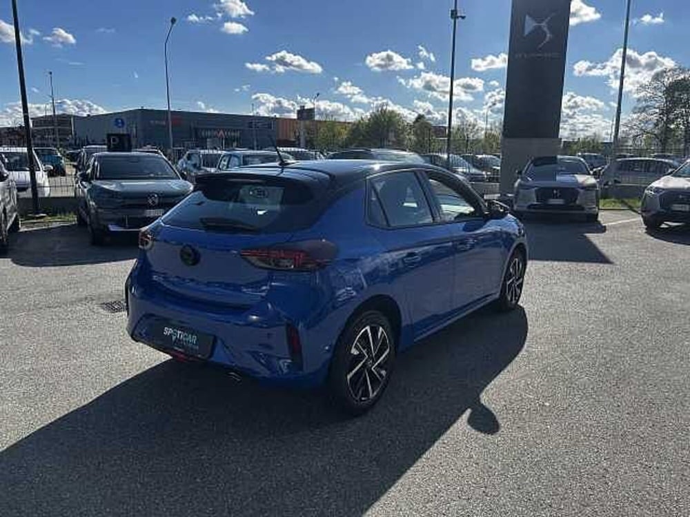 Opel Corsa nuova a Milano (7)