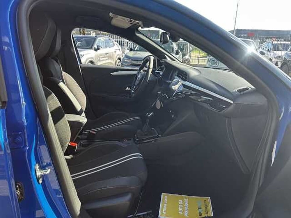 Opel Corsa nuova a Milano (9)
