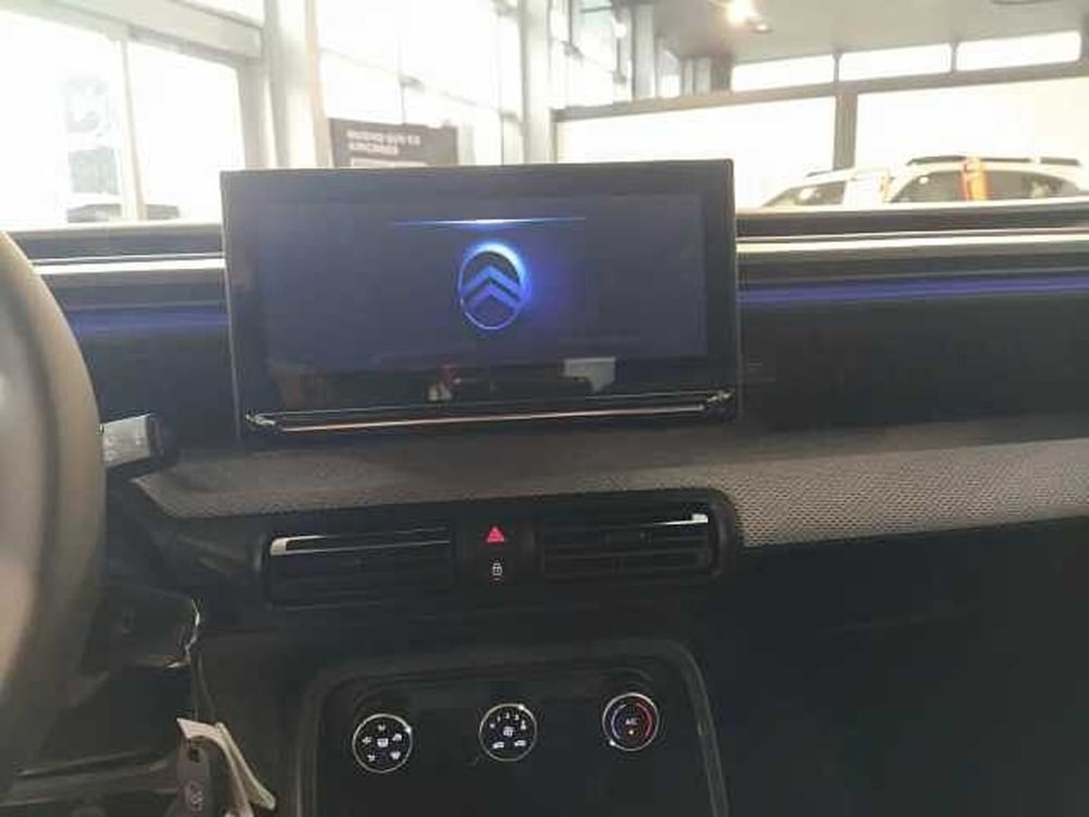 Citroen C3 Aircross nuova a Milano (15)