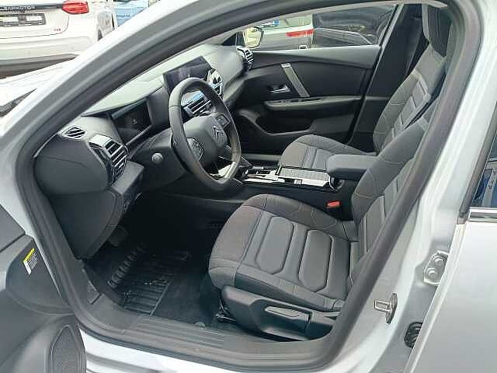 Citroen C4 X nuova a Milano (10)