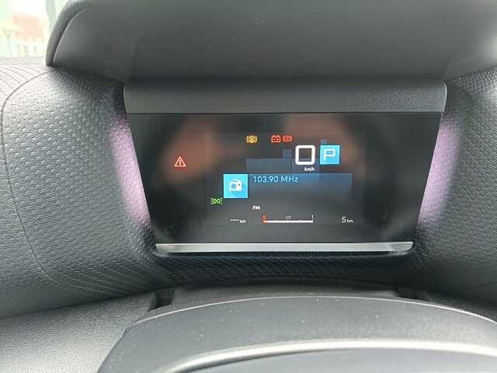Citroen C4 X nuova a Milano (16)