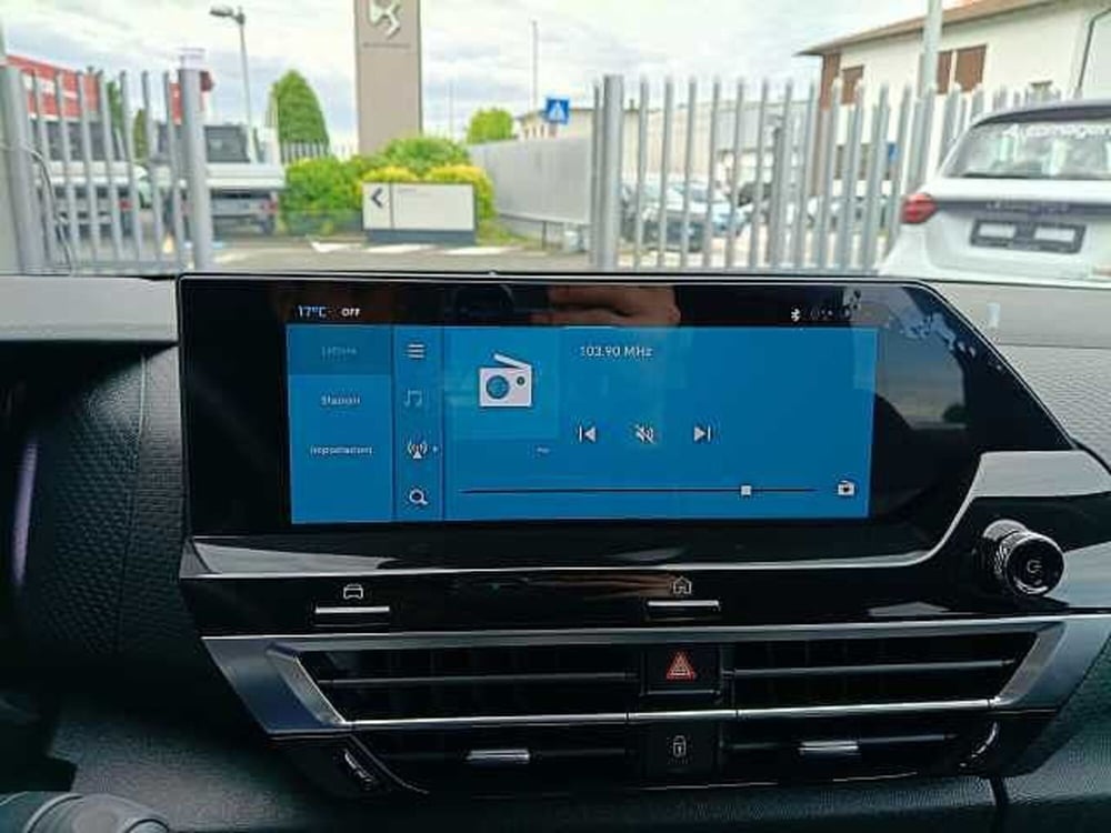 Citroen C4 X nuova a Milano (17)