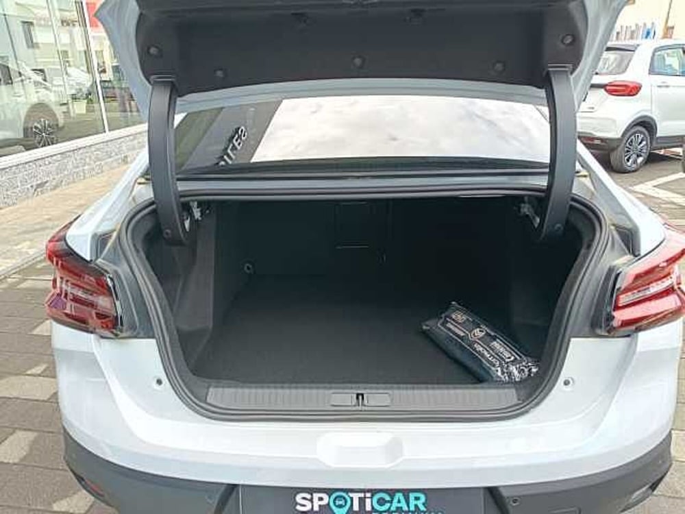 Citroen C4 X nuova a Milano (7)