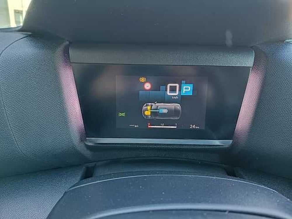 Citroen C4 nuova a Milano (15)
