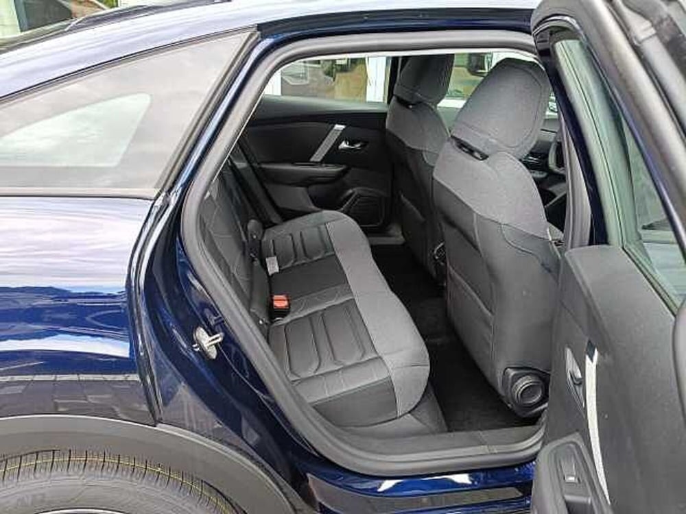 Citroen C4 nuova a Milano (14)