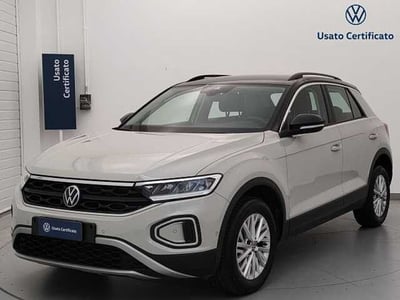 Volkswagen T-Roc 1.0 TSI Life del 2022 usata a Busto Arsizio