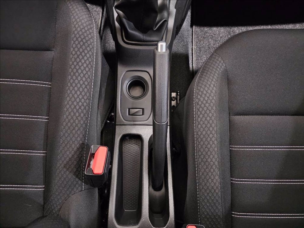 Dacia Duster usata a Palermo (19)