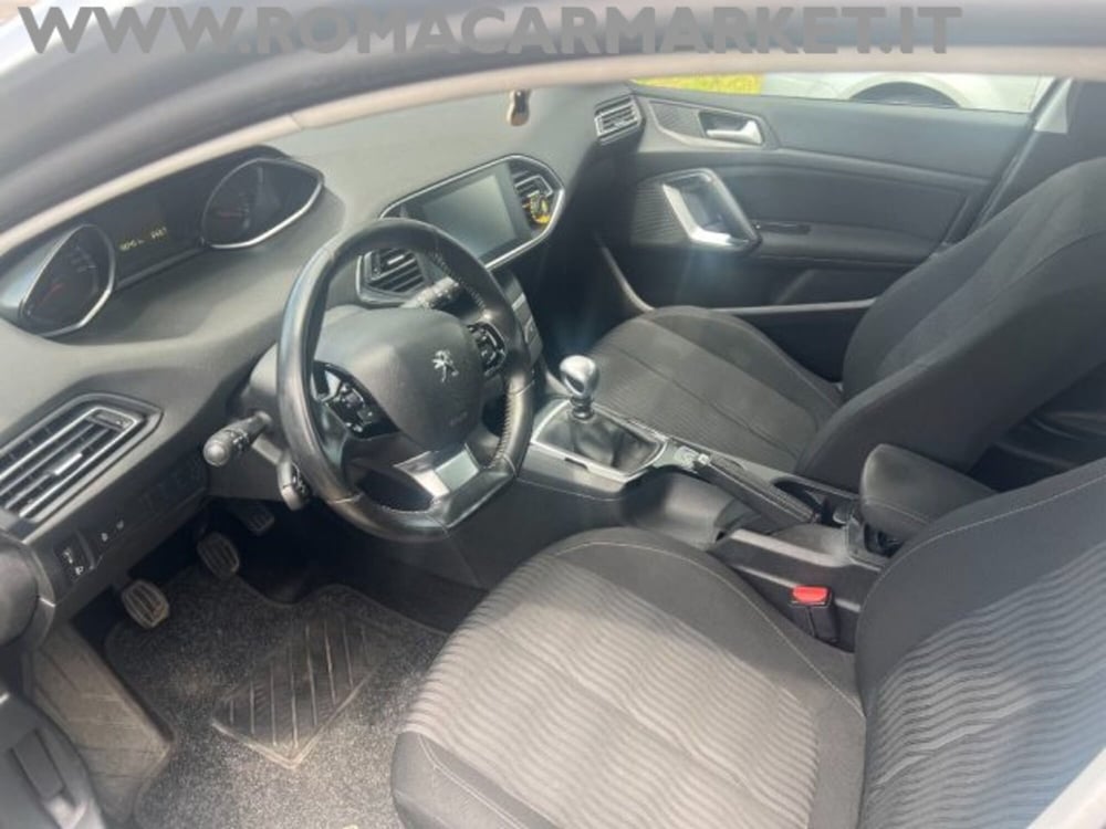 Peugeot 308 usata a Roma (8)