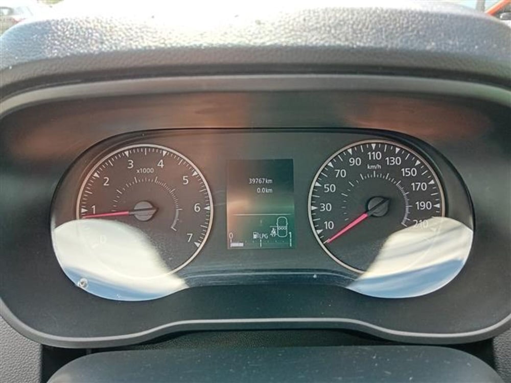 Dacia Duster usata a Firenze (15)