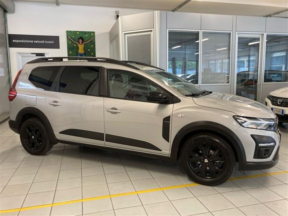 Dacia Jogger usata a Brescia (3)