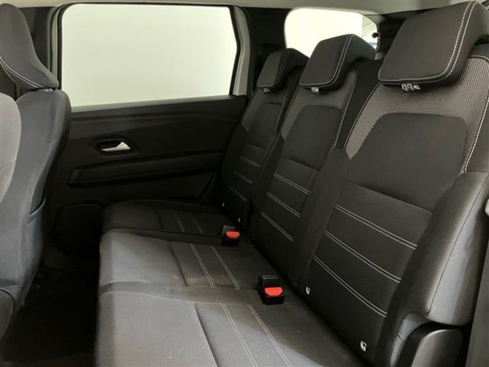 Dacia Jogger usata a Como (12)