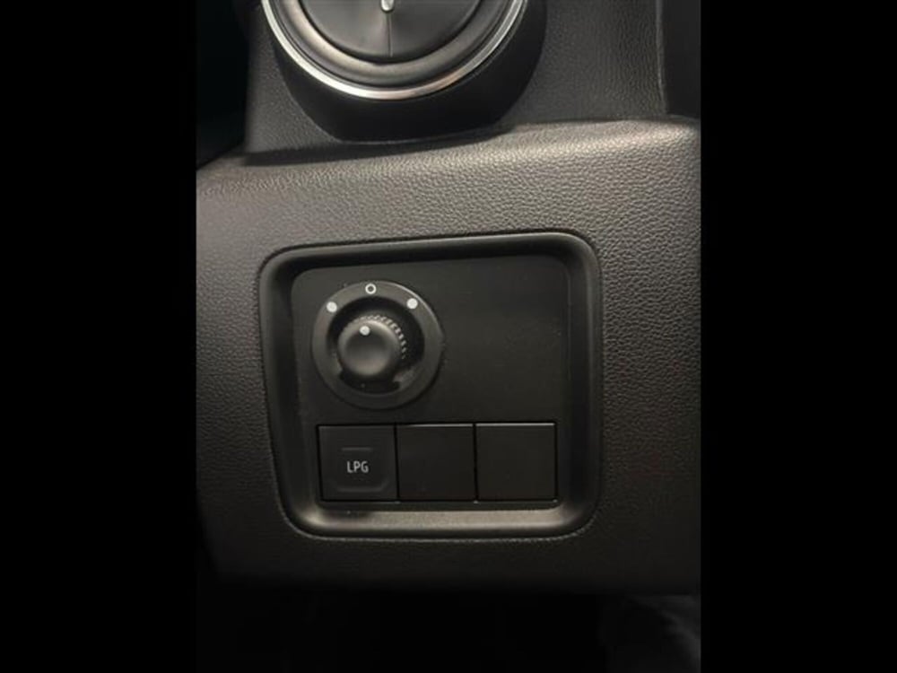 Dacia Duster usata a Siena (6)
