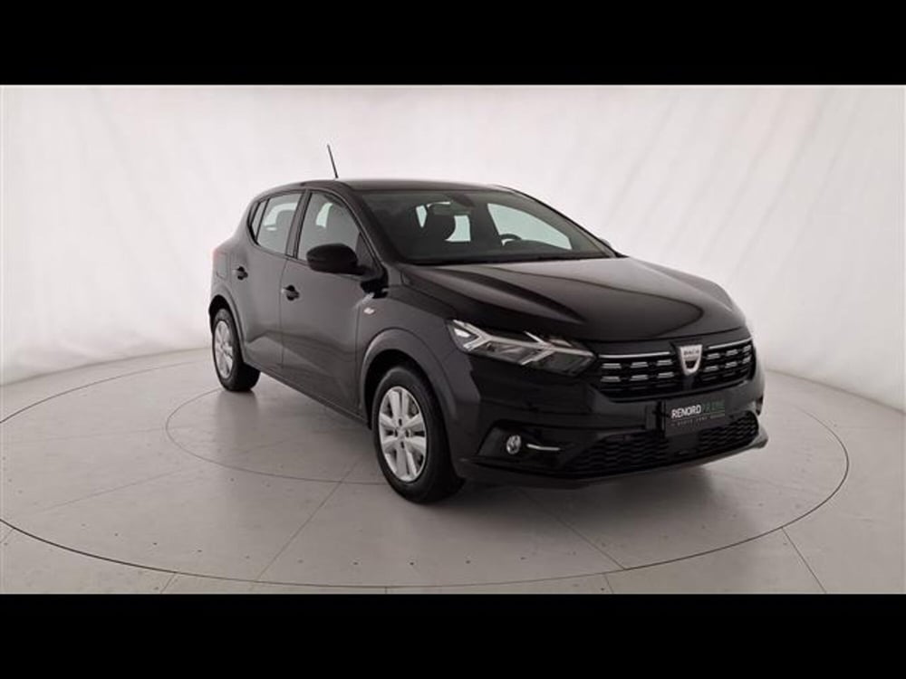 Dacia Sandero usata a Milano (3)