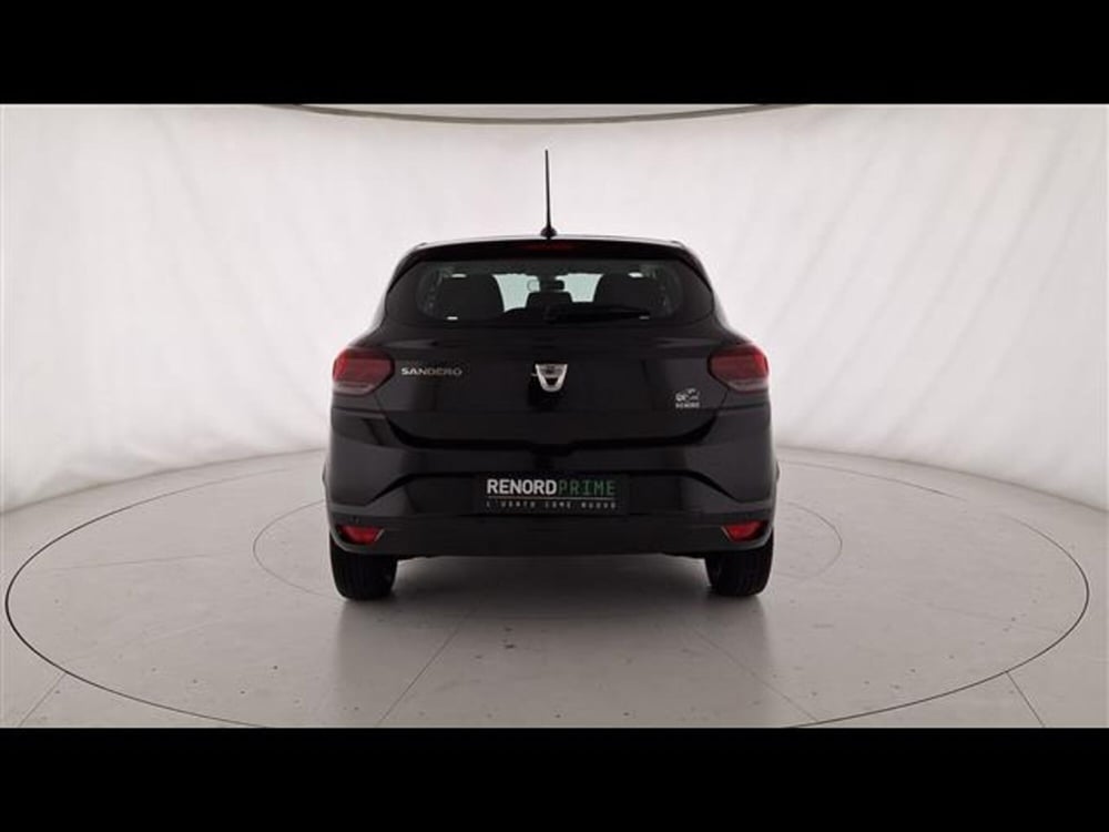 Dacia Sandero usata a Milano (7)