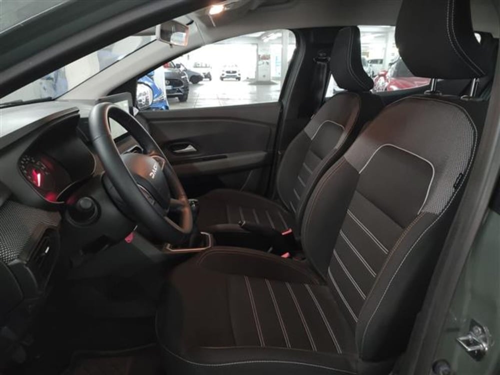 Dacia Sandero Stepway nuova a Torino (14)