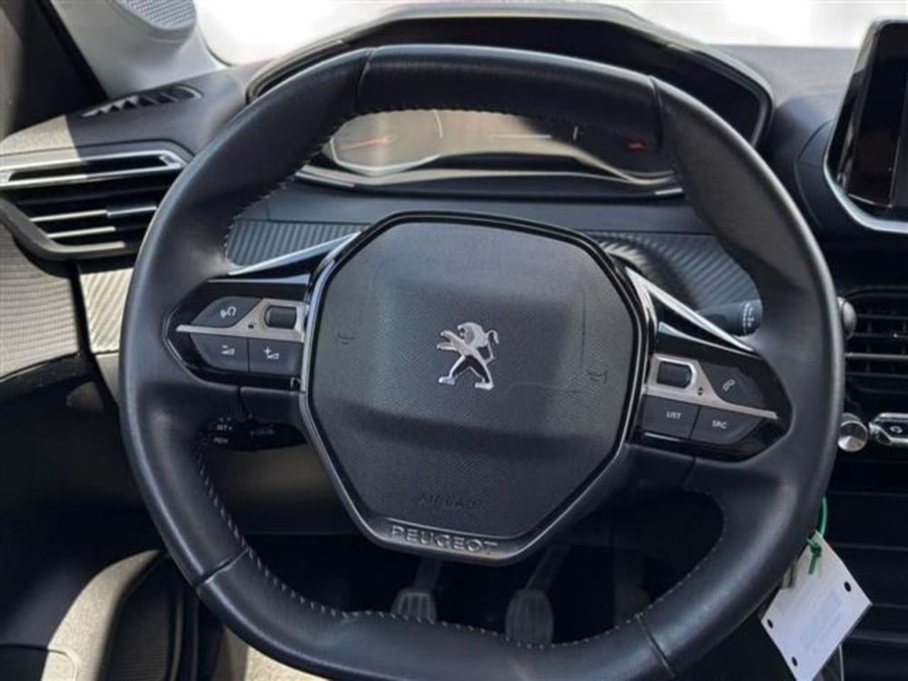 Peugeot 208 usata a Livorno (11)
