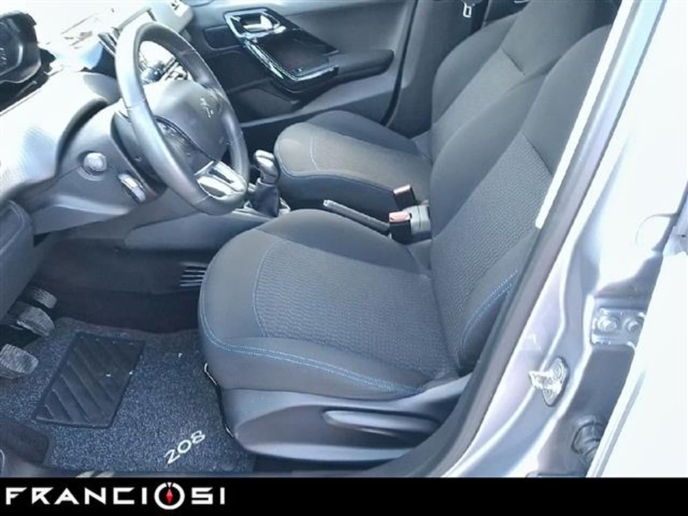 Peugeot 208 usata a Modena (10)
