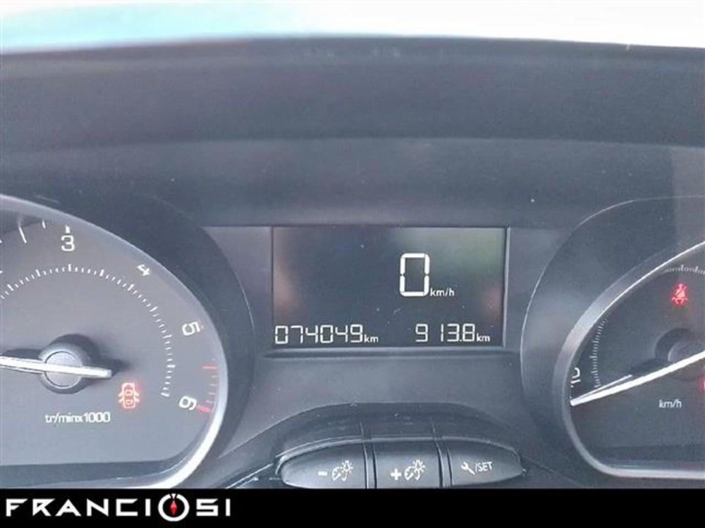 Peugeot 208 usata a Modena (5)