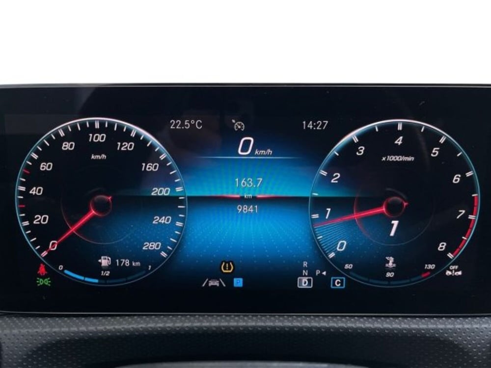 Mercedes-Benz CLA Shooting Brake usata a Verona (8)